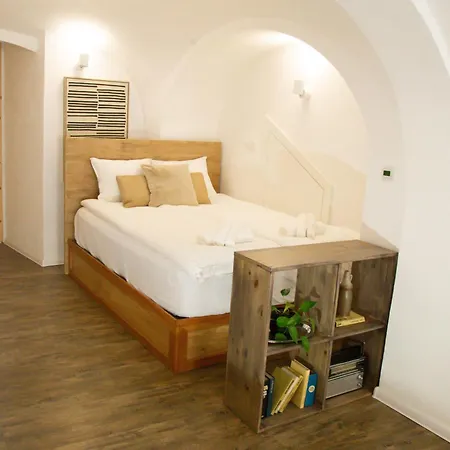 Old Town With Private Wine Cellar Διαμέρισμα *